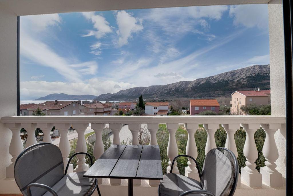 Bed & Breakfast Dosen Baska  Exterior photo