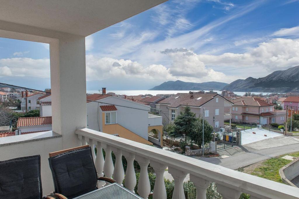 Bed & Breakfast Dosen Baska  Exterior photo