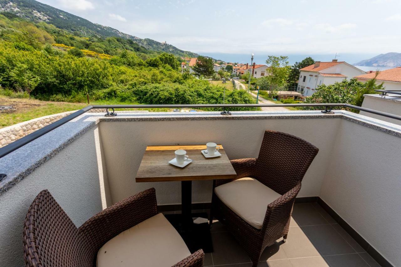 Bed & Breakfast Dosen Baska  Exterior photo