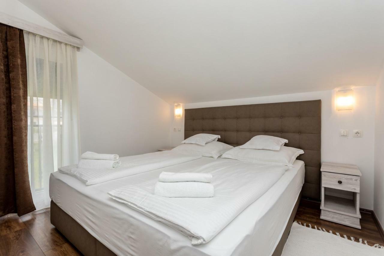 Bed & Breakfast Dosen Baska  Exterior photo