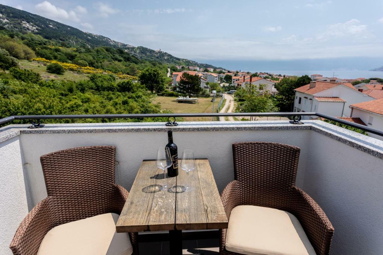 Bed & Breakfast Dosen Baska  Exterior photo