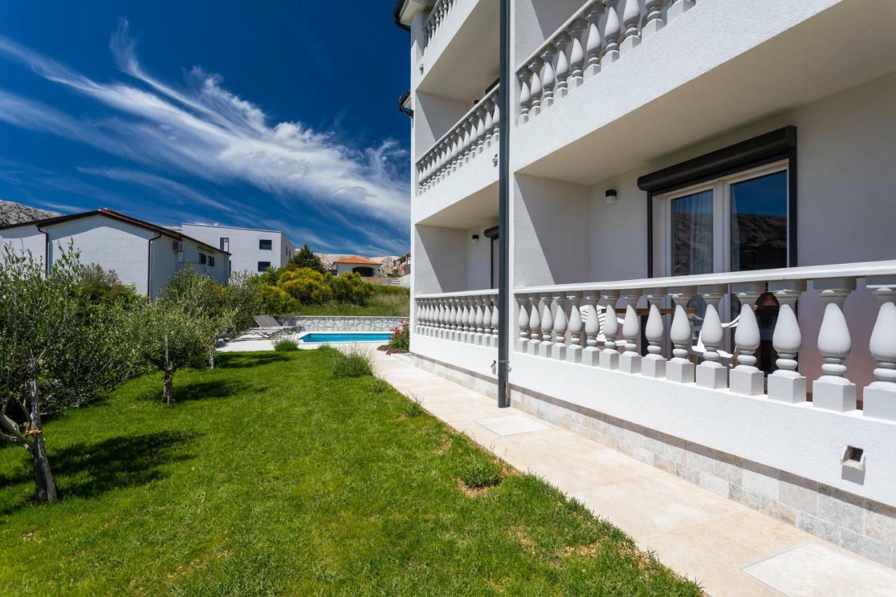 Bed & Breakfast Dosen Baska  Exterior photo